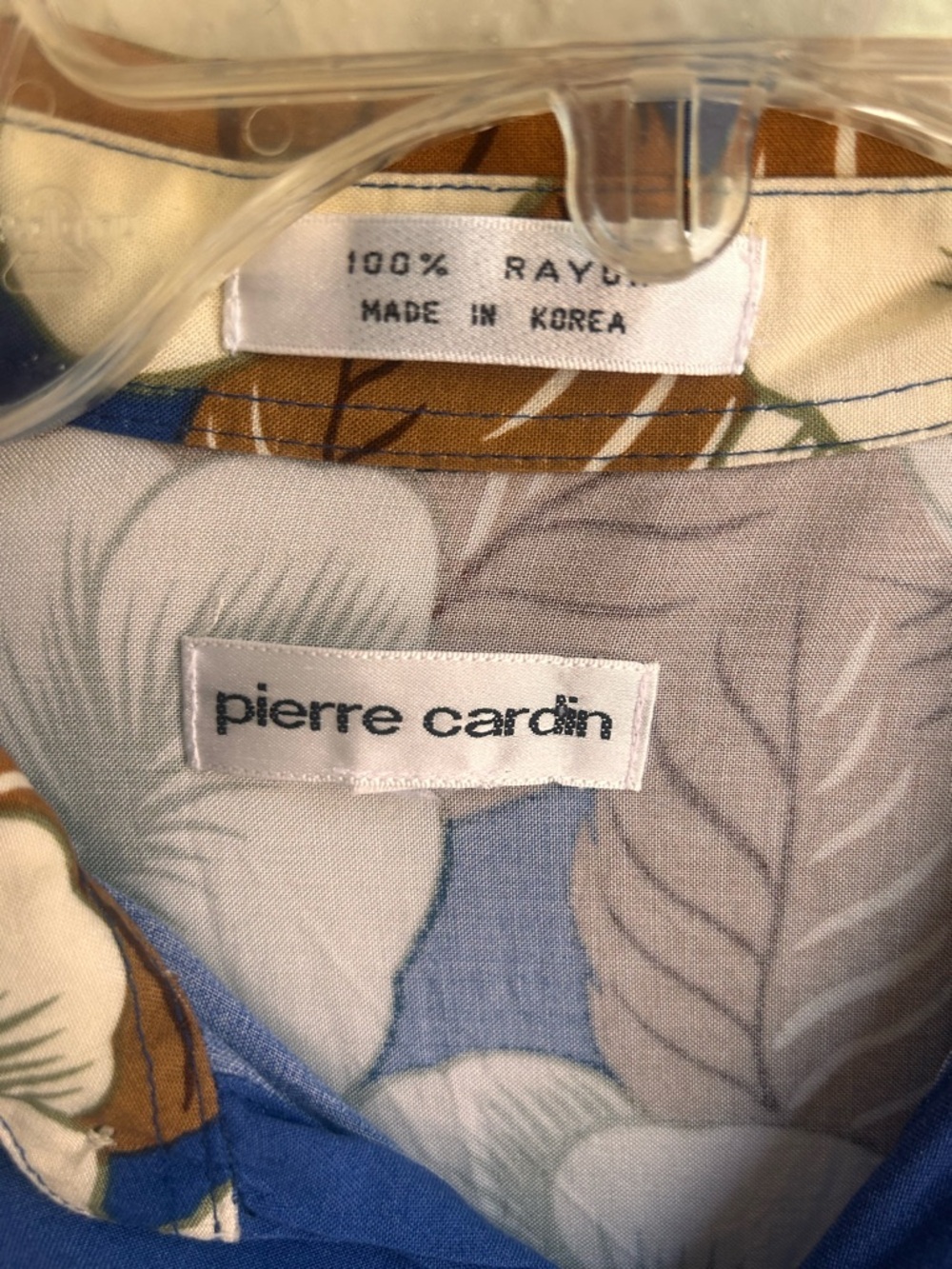 Vtg Pierre Cardin Hawaiian shirt pin up lady in swimsuit Size Small - Picture 4 of 7